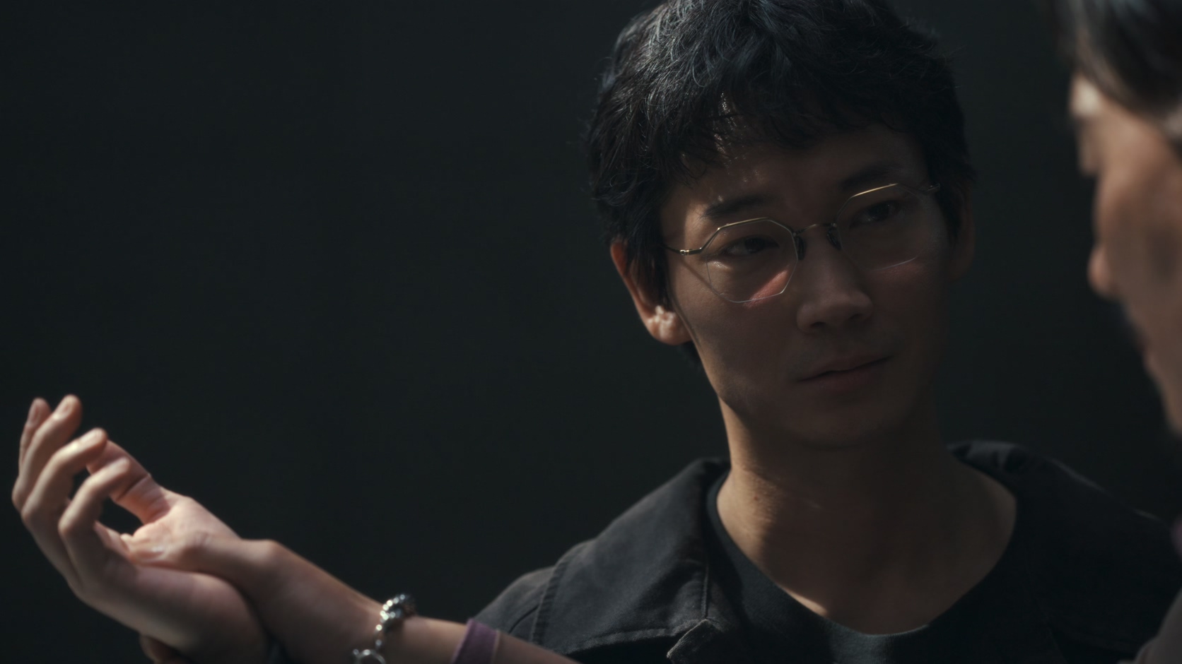 [115][日本][2024][地面师][绫野刚/丰川悦司][7集全][日英双语内封多字][4K/mkv/共33G][Netflix]