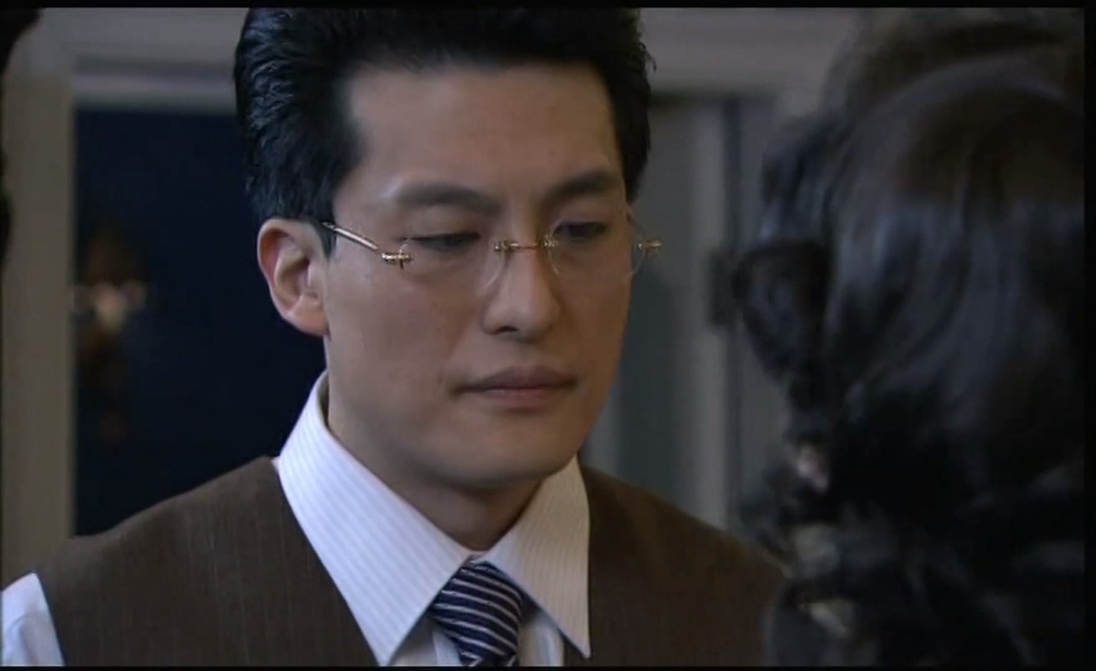 [115][大陆][2010][上海谜案1937][保剑锋/王丽坤/郑晓宁][32集全][国语中字][1080p/mp4/共25G][无台标无水印]